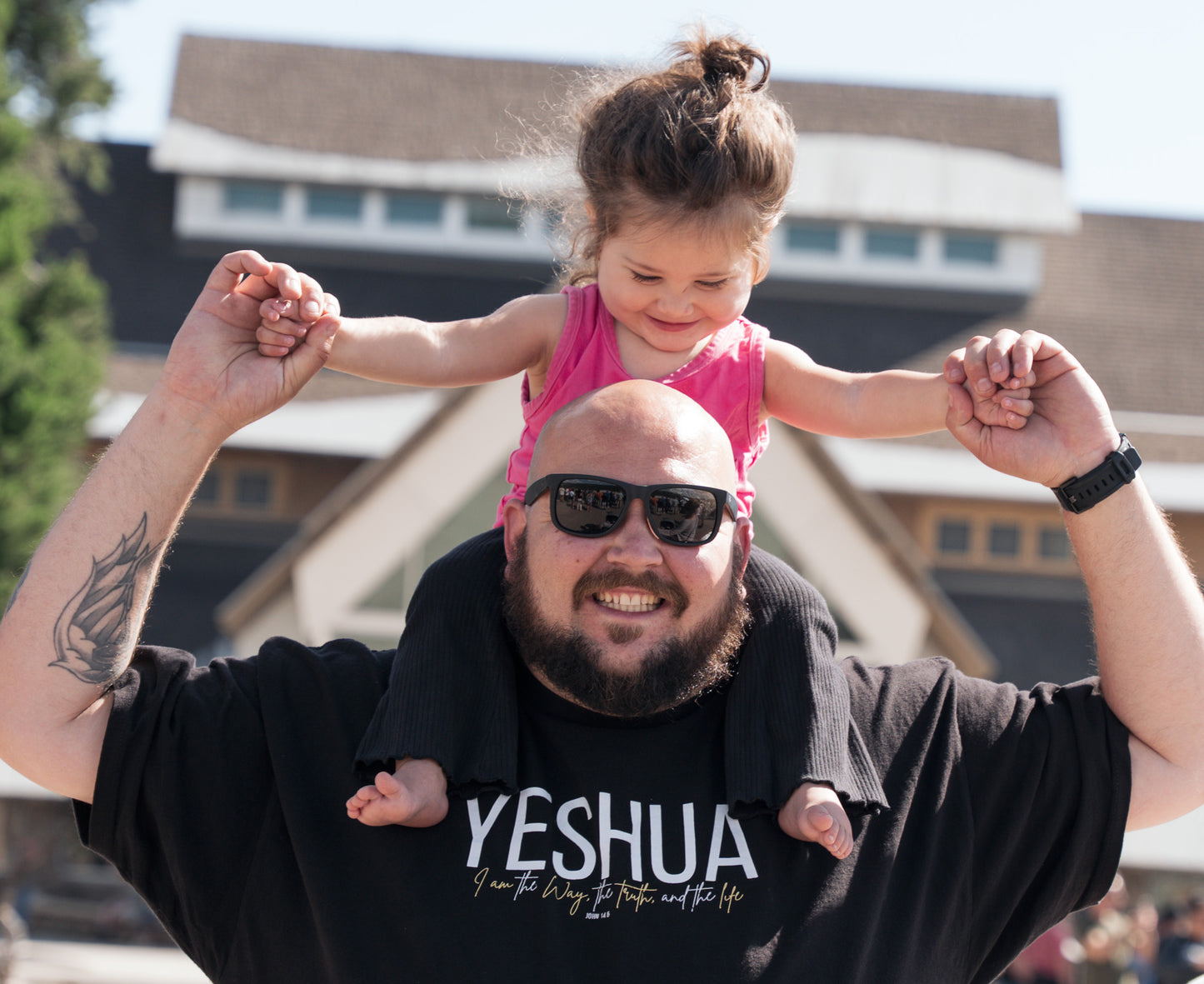 YESHUA Tee